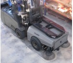 Balayeuse aspiratrice pour chariot élévateur Clean Box - EMILY