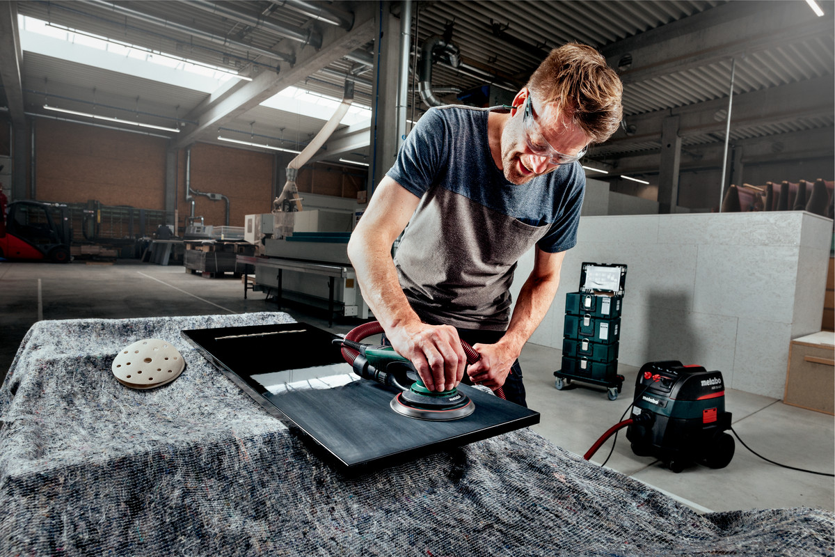  Ponceuse industrielle sûre et performante 