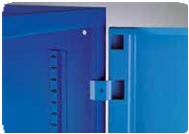 Un rangement compact pour une armoire métallique grand volume