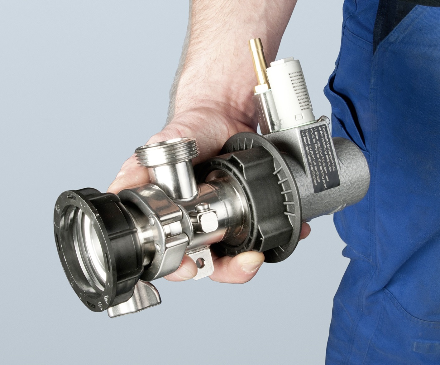 Une pompe inox à raccorder directement au filetage de vos IBC