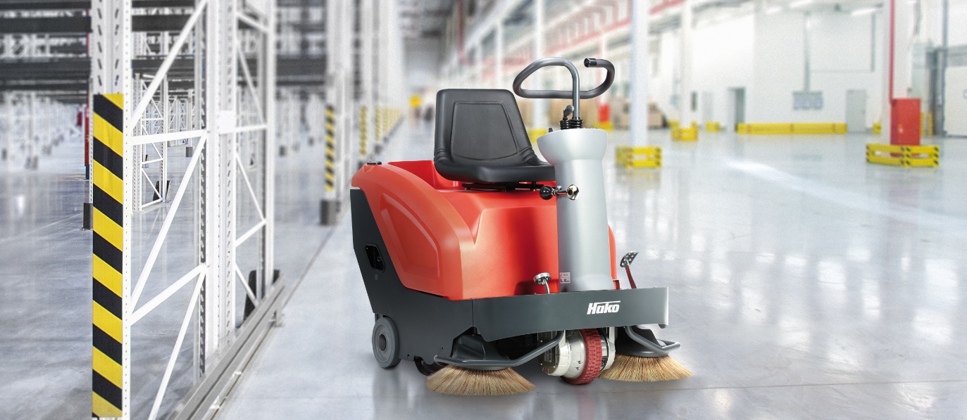 Un balayeuse autoportée pour les surfaces petites ou moyennes