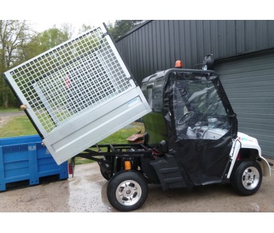 Utilitaire électrique à benne basculante par vérin