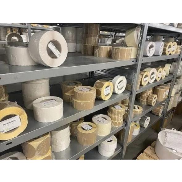Étiquettes vierges en rouleau de formes et formats standards