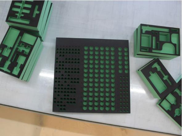 Achat Mousse de rangement d'outils et composants sur-mesure dans le 5S