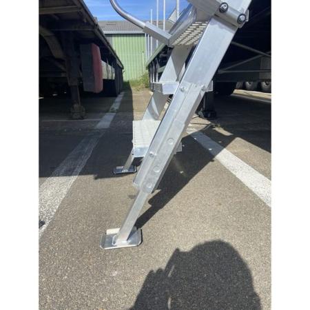 Fabricant Échelle d’accès pour camion réglable en hauteur ECH SP-U