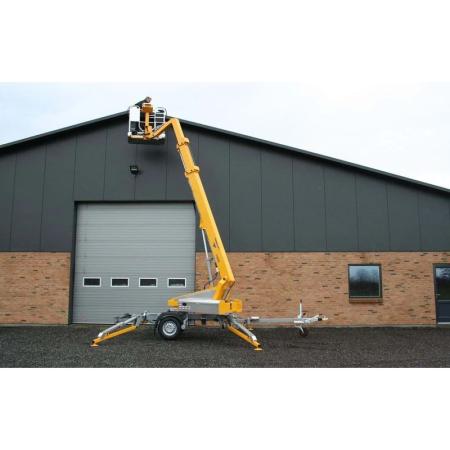 Fabricant Nacelle tractable 13 mètres à stabilisateurs 1300EB