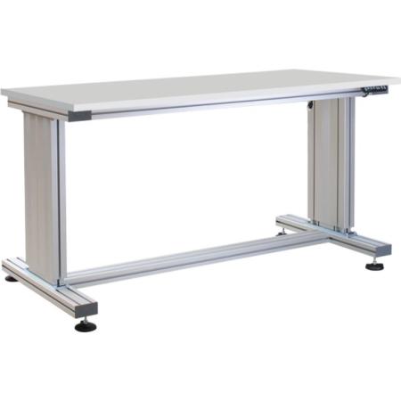 Table de travail ergonomique pour atelier industriel