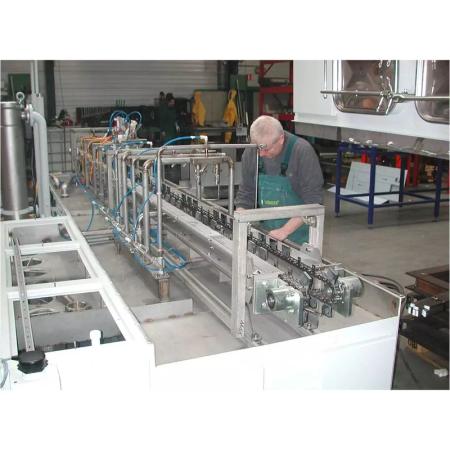 Machine de nettoyage de bielles moteur