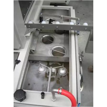 Fabricant Machine de nettoyage d'ailes d’avion