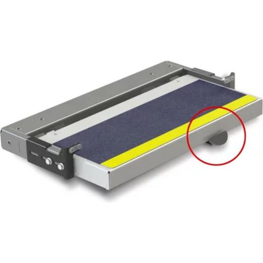 Marche pied télescopique fourgon TLM 601 commande au pied - HABRIAL MANUTENTION Dpt AUTO EQUIPEMENT