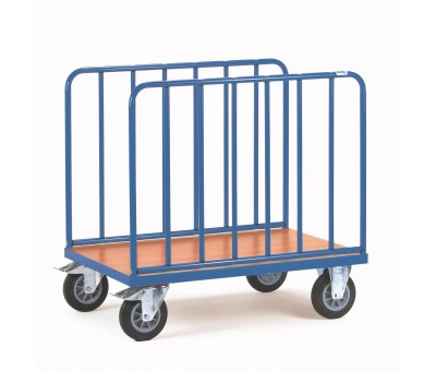 Chariot à ridelles métalliques tubulaires
