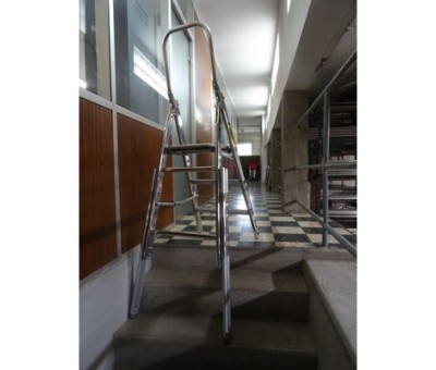 Devis Escabeau escalier pliant à garde corps repliable Réf. 19104PDN