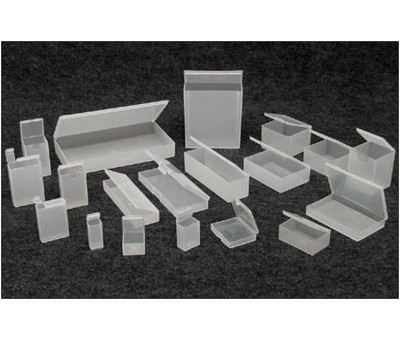 Boite plastique monobloc à charnières