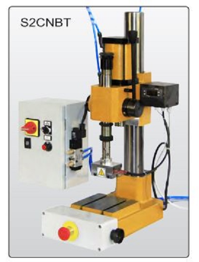 Machine pneumatique de marquage à chaud