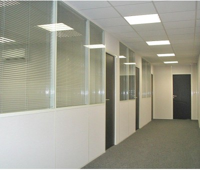 Cloison de bureau semi vitrée Universalia
