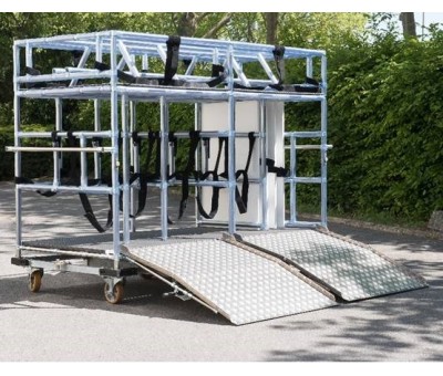 Chariot de transport et stockage à rampe intégrée