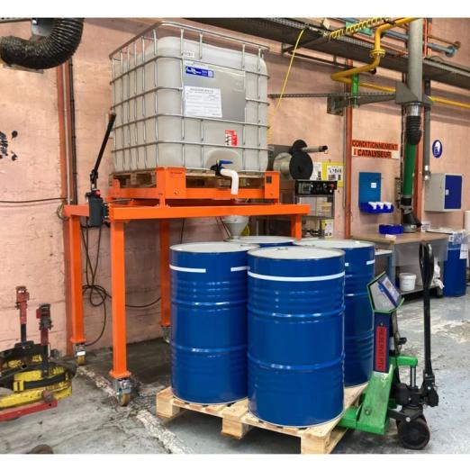 Inclineur de cuve pour poste de dosage et soutirage LRE EvoMS - LRE SOLUTION