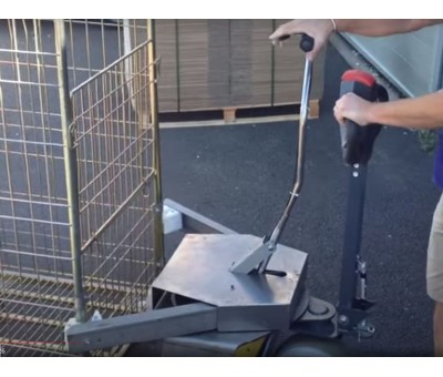 Achat Tracteur pousseur électrique pour roll - chariot PINCHY