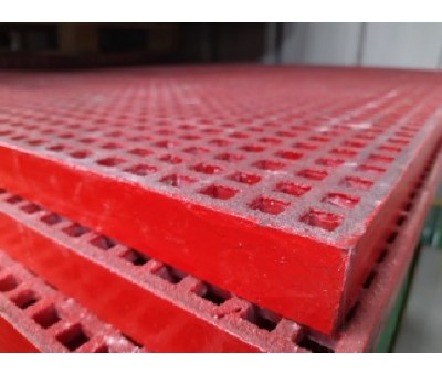 Vente Caillebotis polyester armé fibre de verre SVR (API PLASTIQUES)