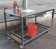 Chariot table manuel à plateau réglable en hauteur et frein centralisé