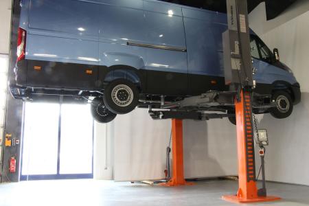 Vente Pont élévateur pour véhicule utilitaire léger VUL (FINKBEINER FRANCE)