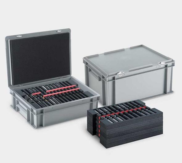 Caisse plastique pour transport d'outils de précision avec plateaux en mousse LogisticSystem
