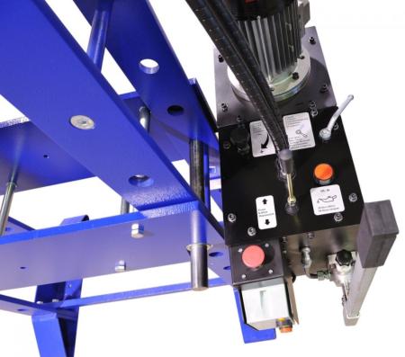 Devis Presse à portique manuelle 110-160 tonnes - redressage de grandes tôles PPTL