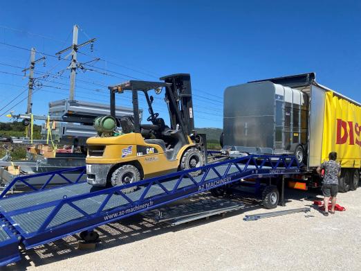 Rampe mobile pour matériel roulant AZ RAMP STAR XL - AZ MACHINERY