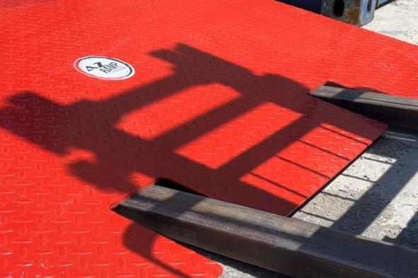 Vente Rampe pour container AZ RAMP HCRN-06 GALVA (AZ MACHINERY)