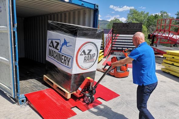 Fabricant Rampe pour container AZ RAMP HCRN-06 GALVA